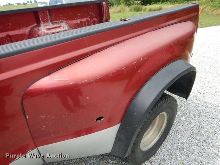 image for item HM9600 2003 Ford F350 Super Duty XLT  SuperCab pickup truck