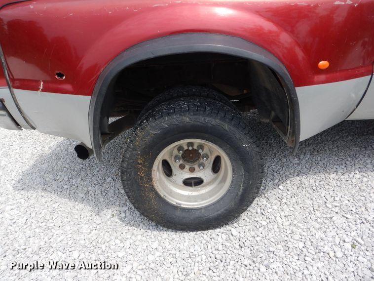 image for item HM9600 2003 Ford F350 Super Duty XLT  SuperCab pickup truck