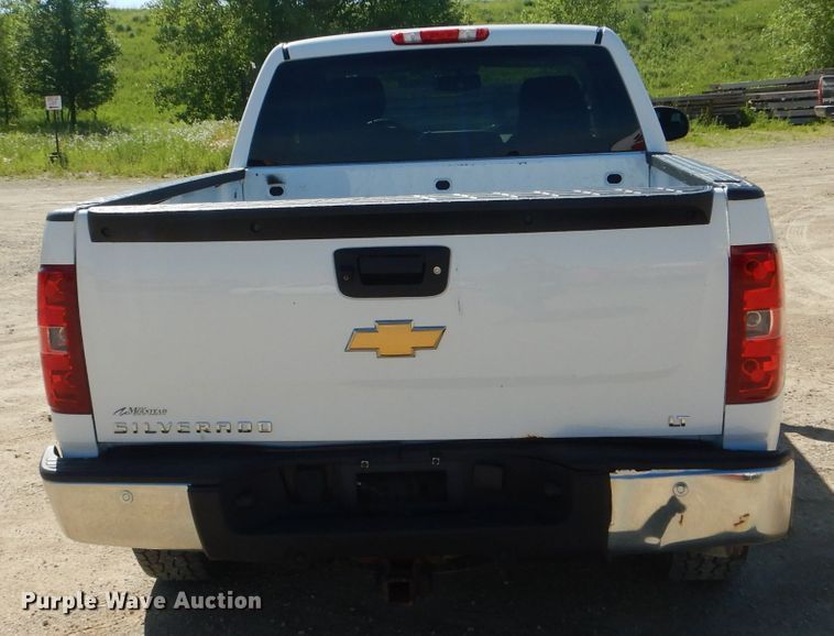 image for item HM9617 2013 Chevrolet Silverado 1500LT  Ext. Cab pickup truck