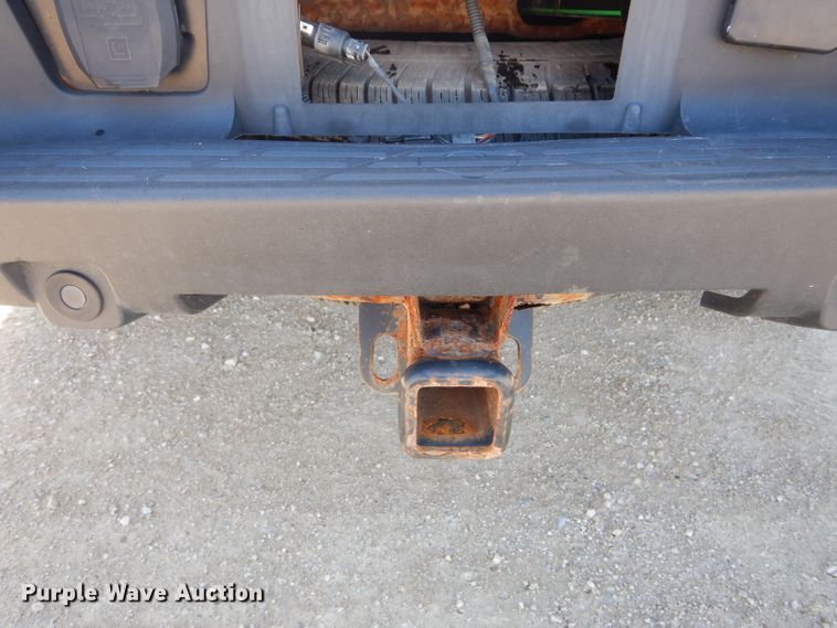 image for item HM9617 2013 Chevrolet Silverado 1500LT  Ext. Cab pickup truck