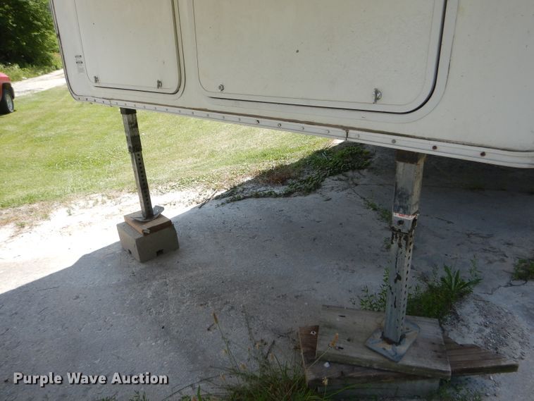 image for item HM9631 2003 Skyline Century  camper