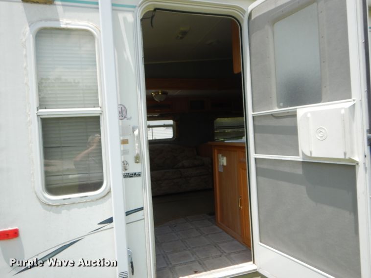 image for item HM9631 2003 Skyline Century  camper