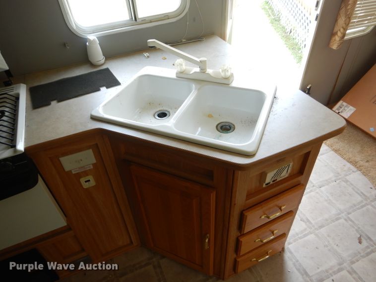 image for item HM9631 2003 Skyline Century  camper