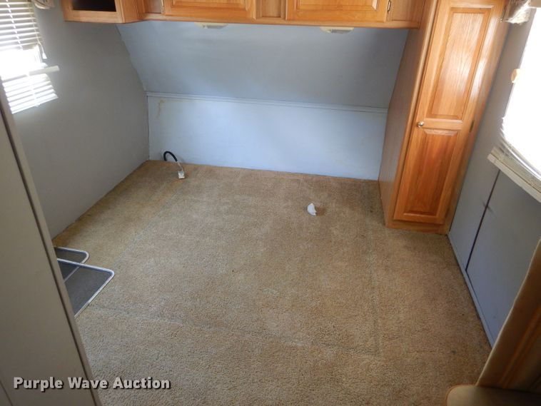 image for item HM9631 2003 Skyline Century  camper