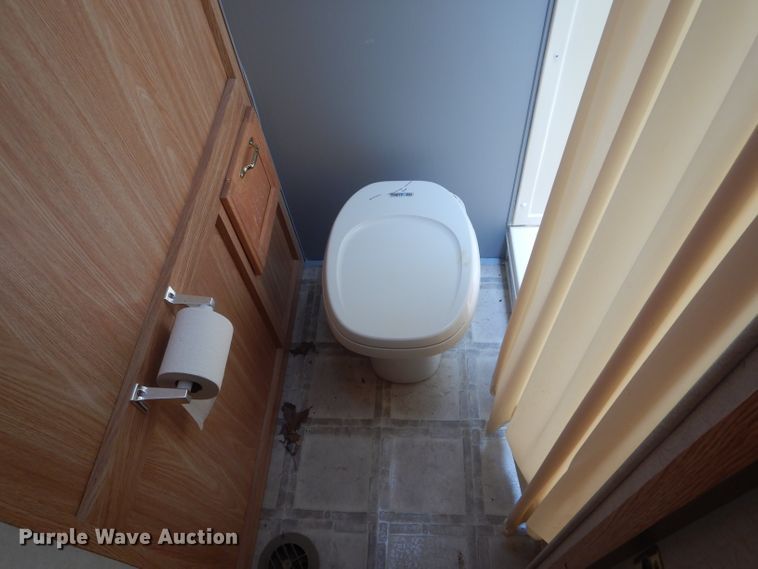 image for item HM9631 2003 Skyline Century  camper