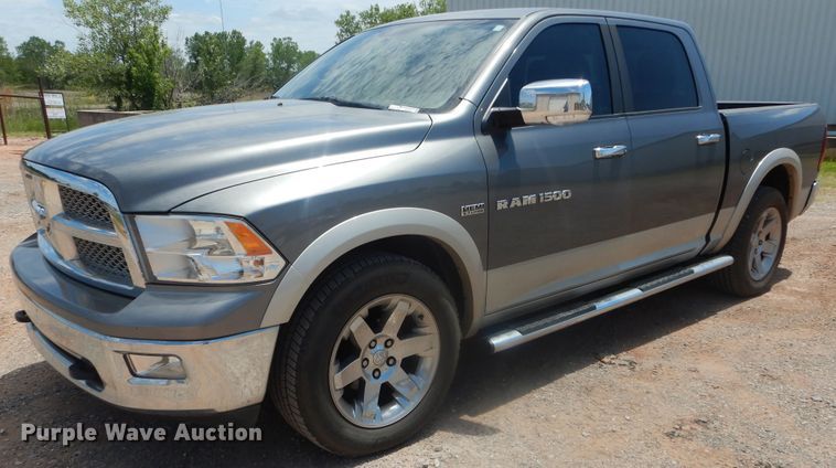 image for item HS9564 2011 Dodge Ram 1500  Crew Cab pickup truck