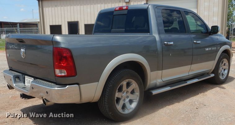 image for item HS9564 2011 Dodge Ram 1500  Crew Cab pickup truck