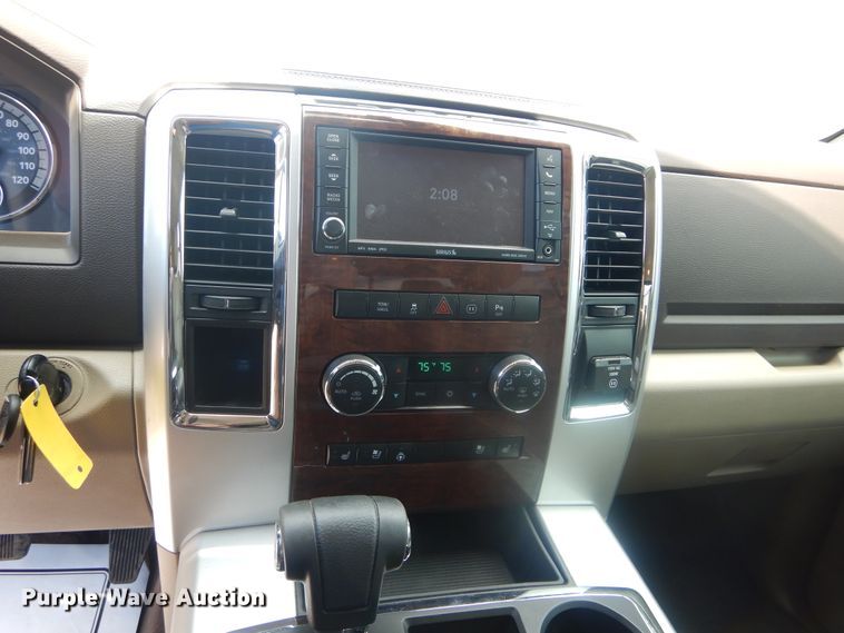 image for item HS9564 2011 Dodge Ram 1500  Crew Cab pickup truck