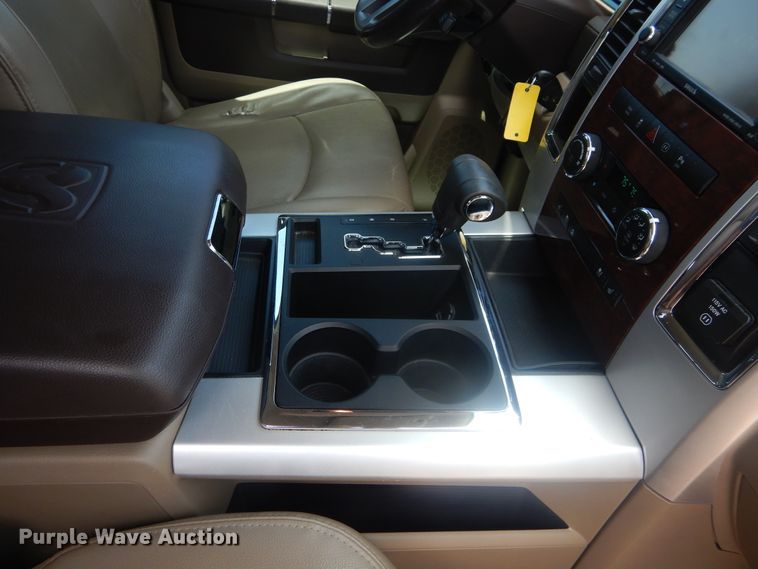 image for item HS9564 2011 Dodge Ram 1500  Crew Cab pickup truck