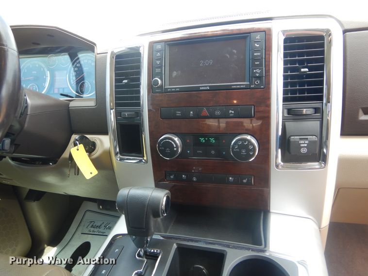 image for item HS9564 2011 Dodge Ram 1500  Crew Cab pickup truck