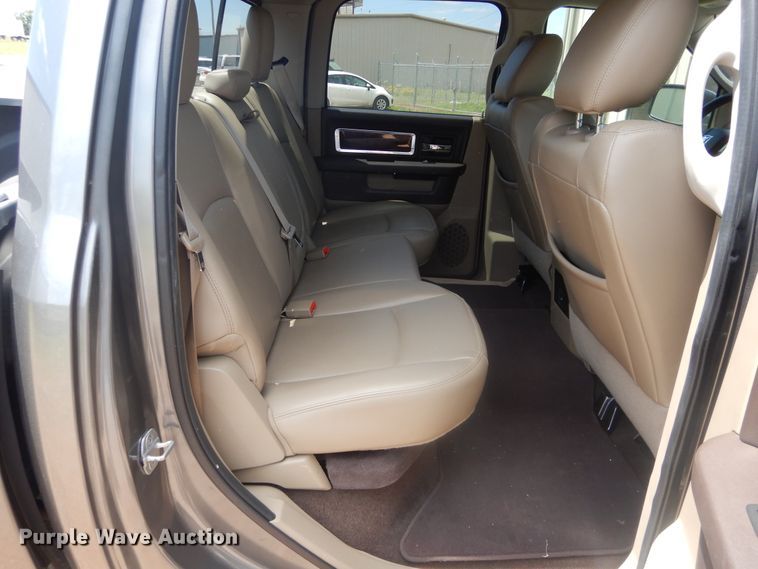 image for item HS9564 2011 Dodge Ram 1500  Crew Cab pickup truck