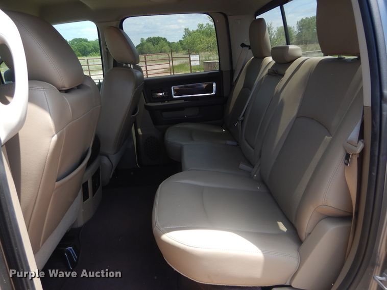 image for item HS9564 2011 Dodge Ram 1500  Crew Cab pickup truck