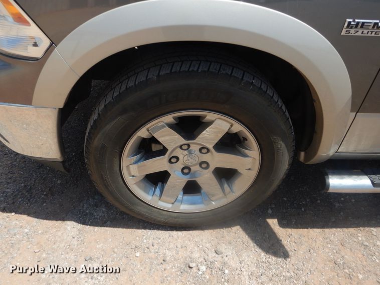 image for item HS9564 2011 Dodge Ram 1500  Crew Cab pickup truck