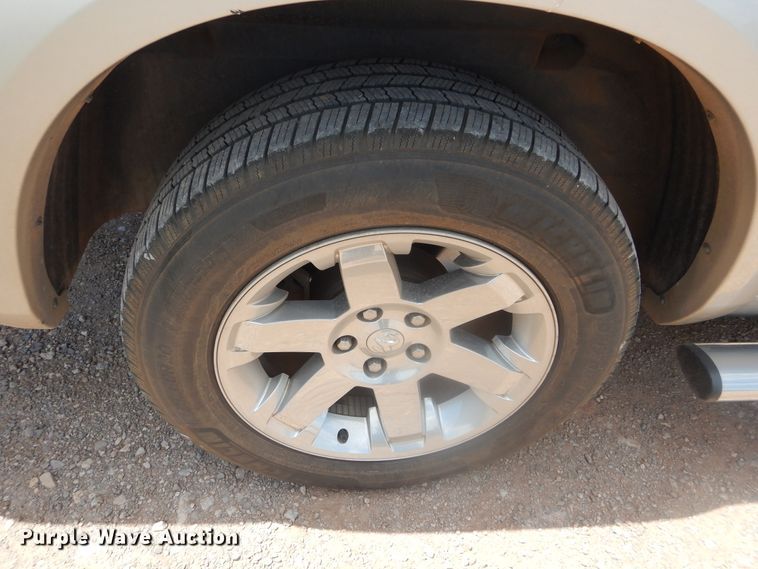 image for item HS9564 2011 Dodge Ram 1500  Crew Cab pickup truck