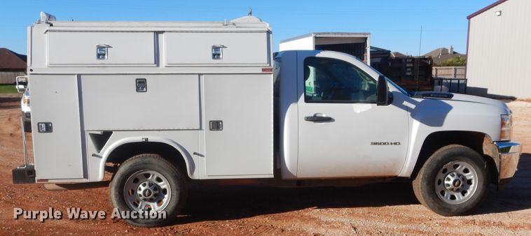 image for item HS9645 2012 Chevrolet Silverado 3500HD  utility bed pickup truck