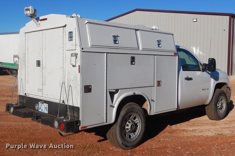 image for item HS9645 2012 Chevrolet Silverado 3500HD  utility bed pickup truck