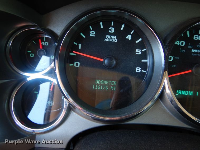 image for item HS9645 2012 Chevrolet Silverado 3500HD  utility bed pickup truck