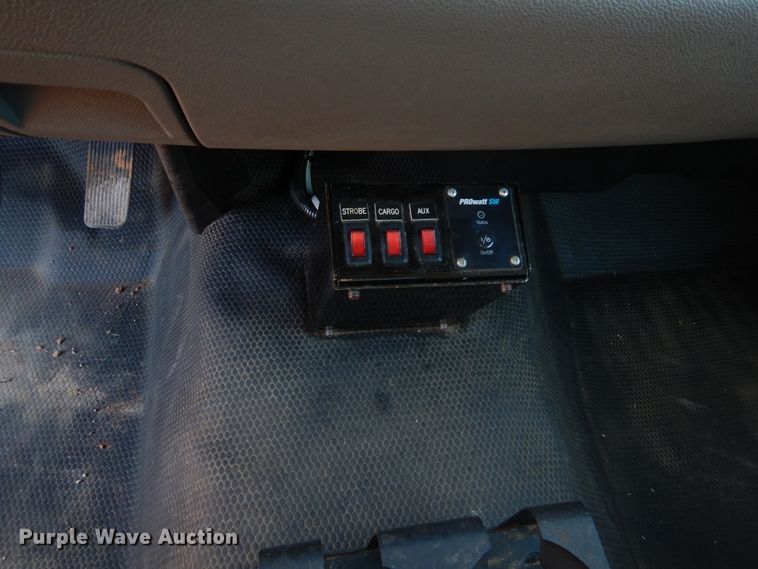 image for item HS9645 2012 Chevrolet Silverado 3500HD  utility bed pickup truck