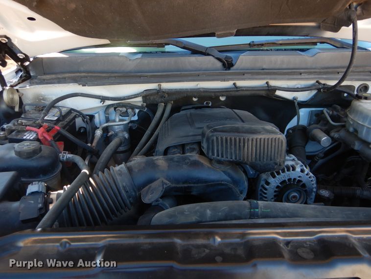 image for item HS9645 2012 Chevrolet Silverado 3500HD  utility bed pickup truck