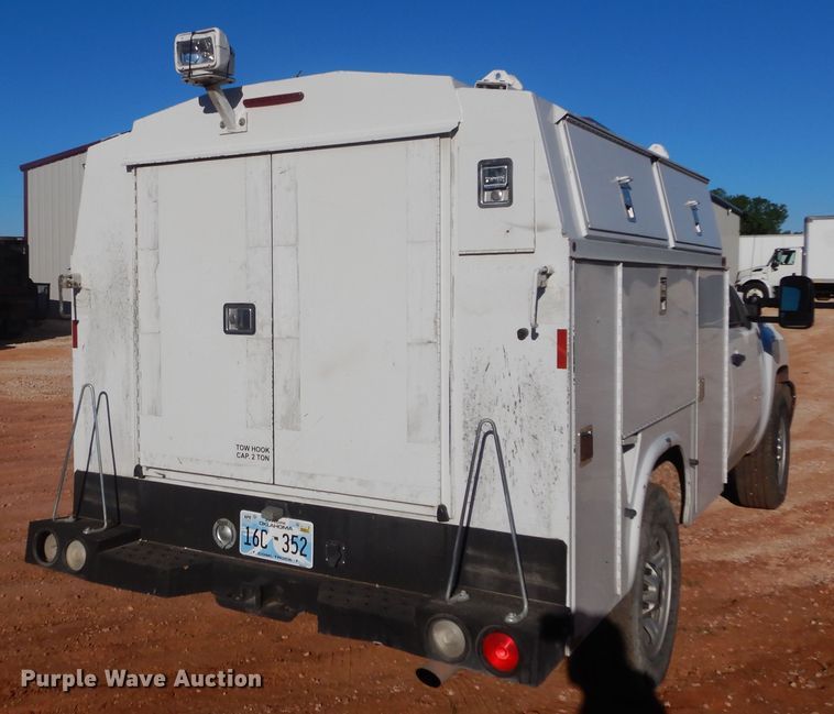 image for item HS9645 2012 Chevrolet Silverado 3500HD  utility bed pickup truck