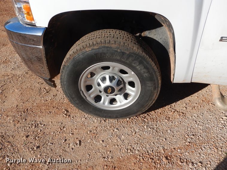 image for item HS9645 2012 Chevrolet Silverado 3500HD  utility bed pickup truck