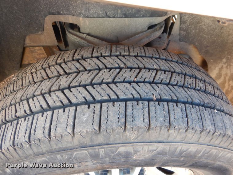 image for item HS9645 2012 Chevrolet Silverado 3500HD  utility bed pickup truck