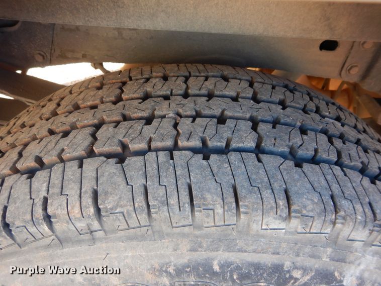 image for item HS9645 2012 Chevrolet Silverado 3500HD  utility bed pickup truck