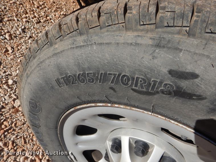 image for item HS9645 2012 Chevrolet Silverado 3500HD  utility bed pickup truck