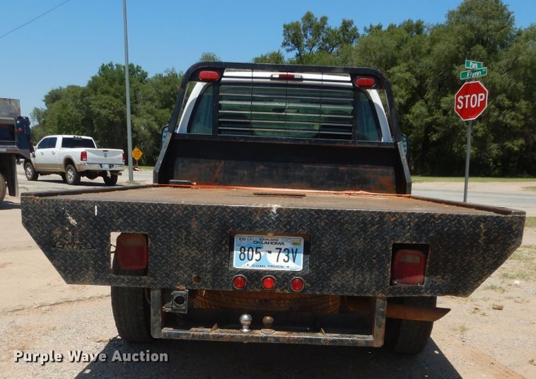 image for item HS9694 2003 Ford F250 Super Duty  flatbed pickup truck