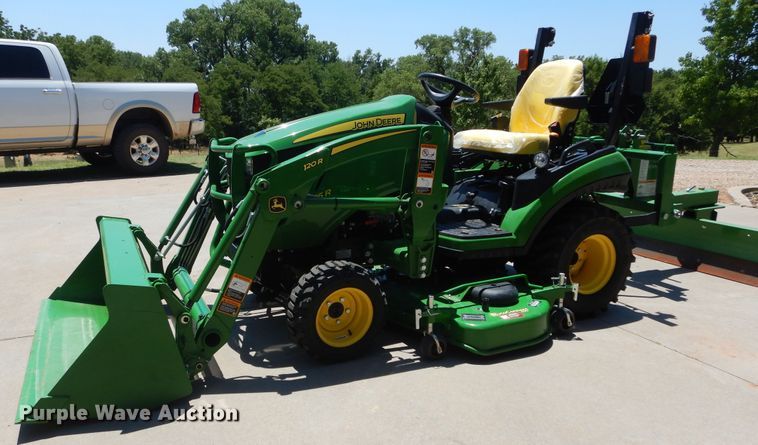 image for item HS9696 John Deere 1025R  tractor