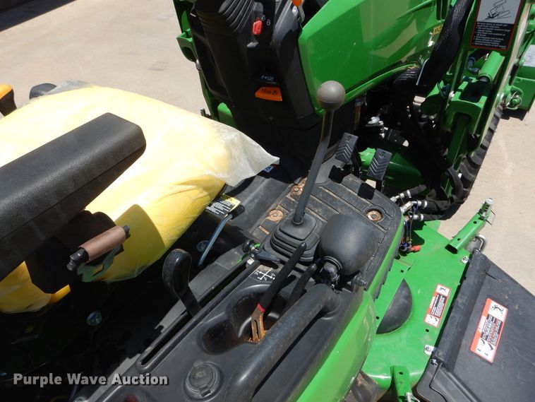 image for item HS9696 John Deere 1025R  tractor