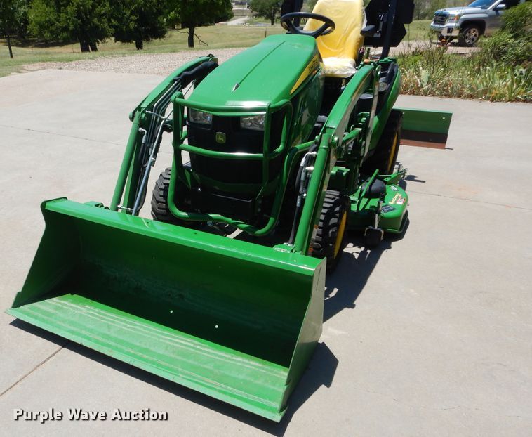 image for item HS9696 John Deere 1025R  tractor