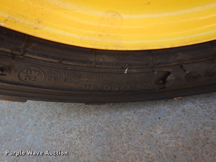 image for item HS9696 John Deere 1025R  tractor