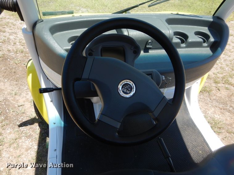 image for item HS9697 2009 Chrysler GEM  utility vehicle