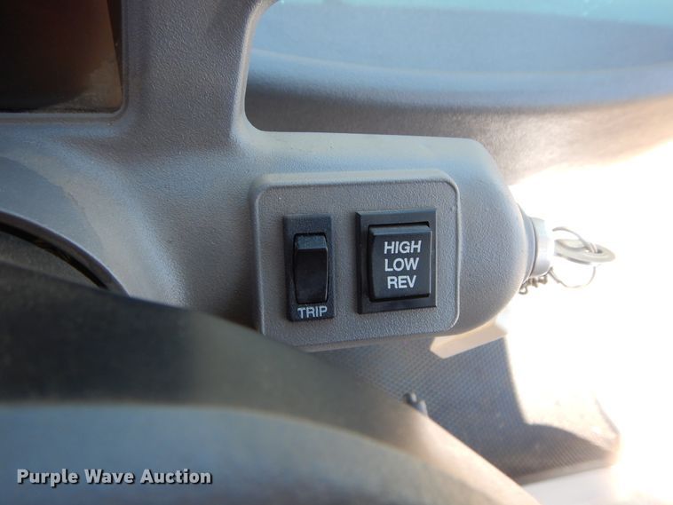 image for item HS9697 2009 Chrysler GEM  utility vehicle