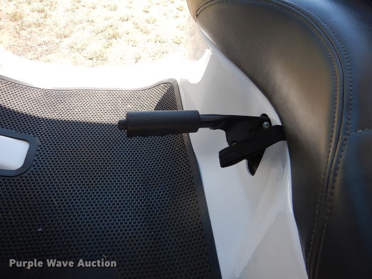 image for item HS9697 2009 Chrysler GEM  utility vehicle