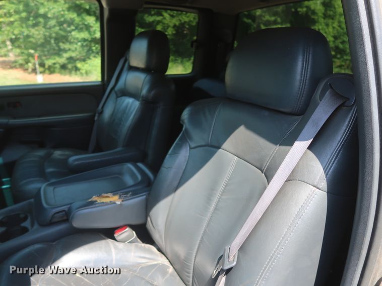 image for item HT9519 2001 Chevrolet Silverado 1500 LT  Ext. Cab pickup truck