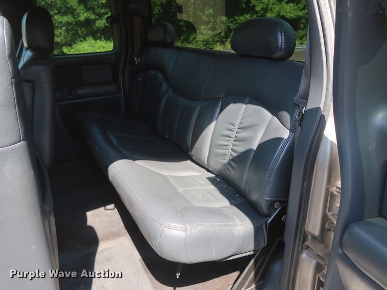 image for item HT9519 2001 Chevrolet Silverado 1500 LT  Ext. Cab pickup truck