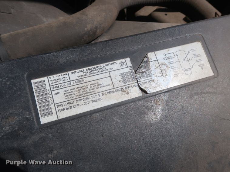 image for item HT9519 2001 Chevrolet Silverado 1500 LT  Ext. Cab pickup truck