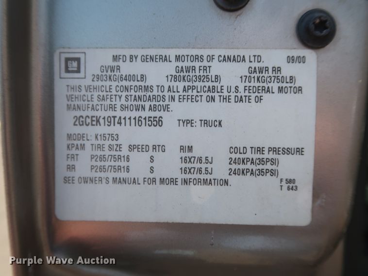 image for item HT9519 2001 Chevrolet Silverado 1500 LT  Ext. Cab pickup truck