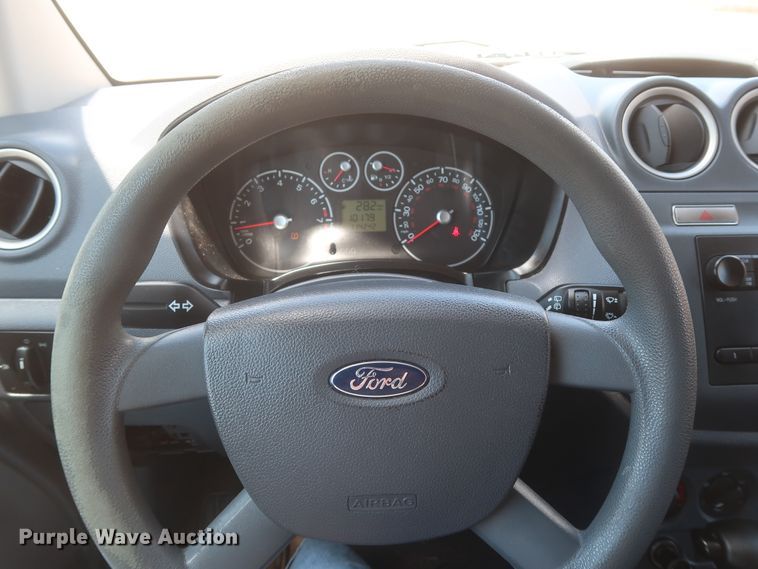 image for item HT9542 2013 Ford Transit Connect  van