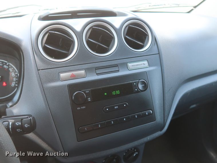 image for item HT9542 2013 Ford Transit Connect  van