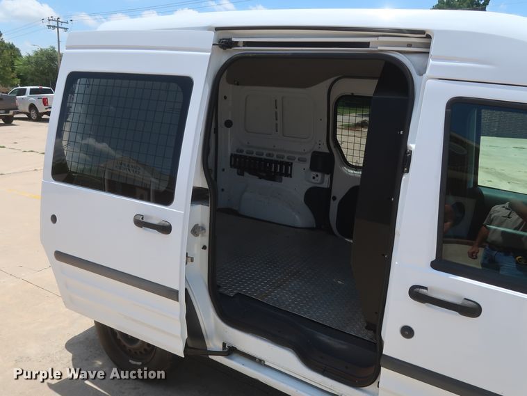 image for item HT9542 2013 Ford Transit Connect  van