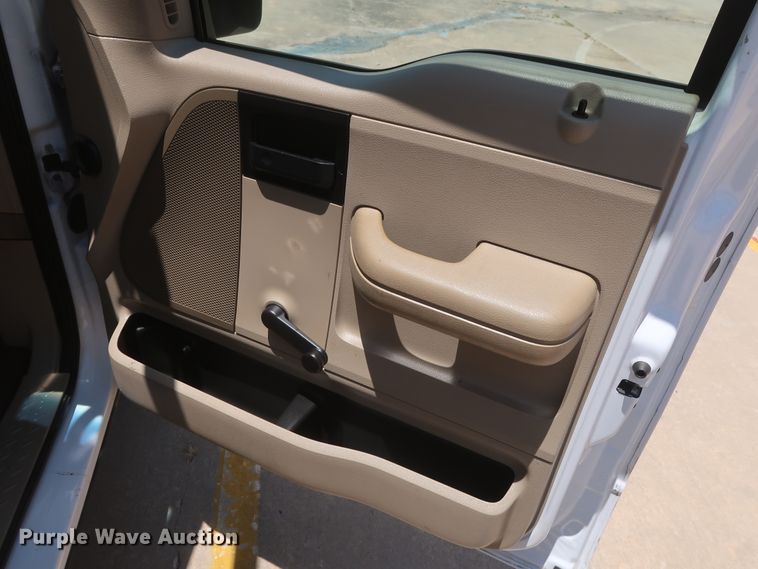 image for item HT9545 2008 Ford F150 XL  pickup truck