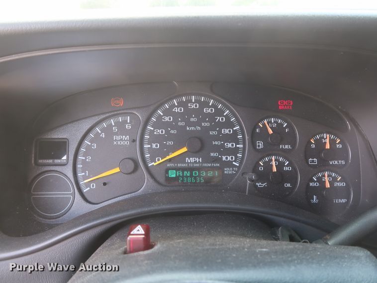 image for item HT9546 2001 GMC Sierra 1500  Ext. Cab pickup truck