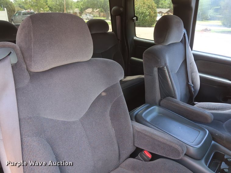 image for item HT9546 2001 GMC Sierra 1500  Ext. Cab pickup truck