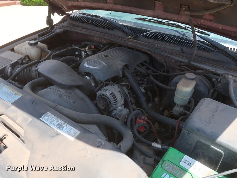 image for item HT9546 2001 GMC Sierra 1500  Ext. Cab pickup truck