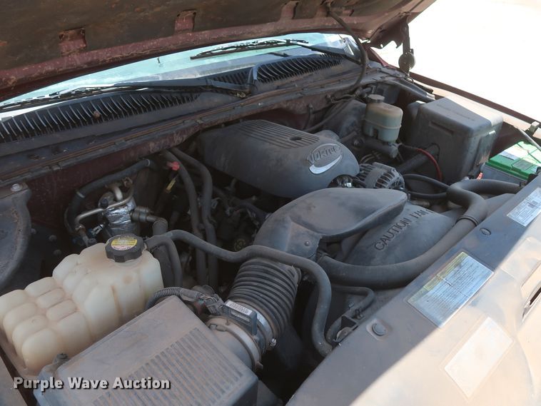 image for item HT9546 2001 GMC Sierra 1500  Ext. Cab pickup truck