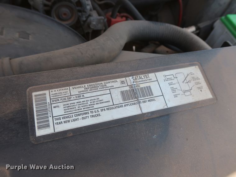 image for item HT9546 2001 GMC Sierra 1500  Ext. Cab pickup truck