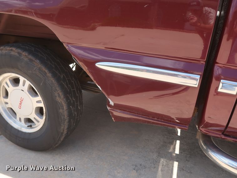 image for item HT9546 2001 GMC Sierra 1500  Ext. Cab pickup truck